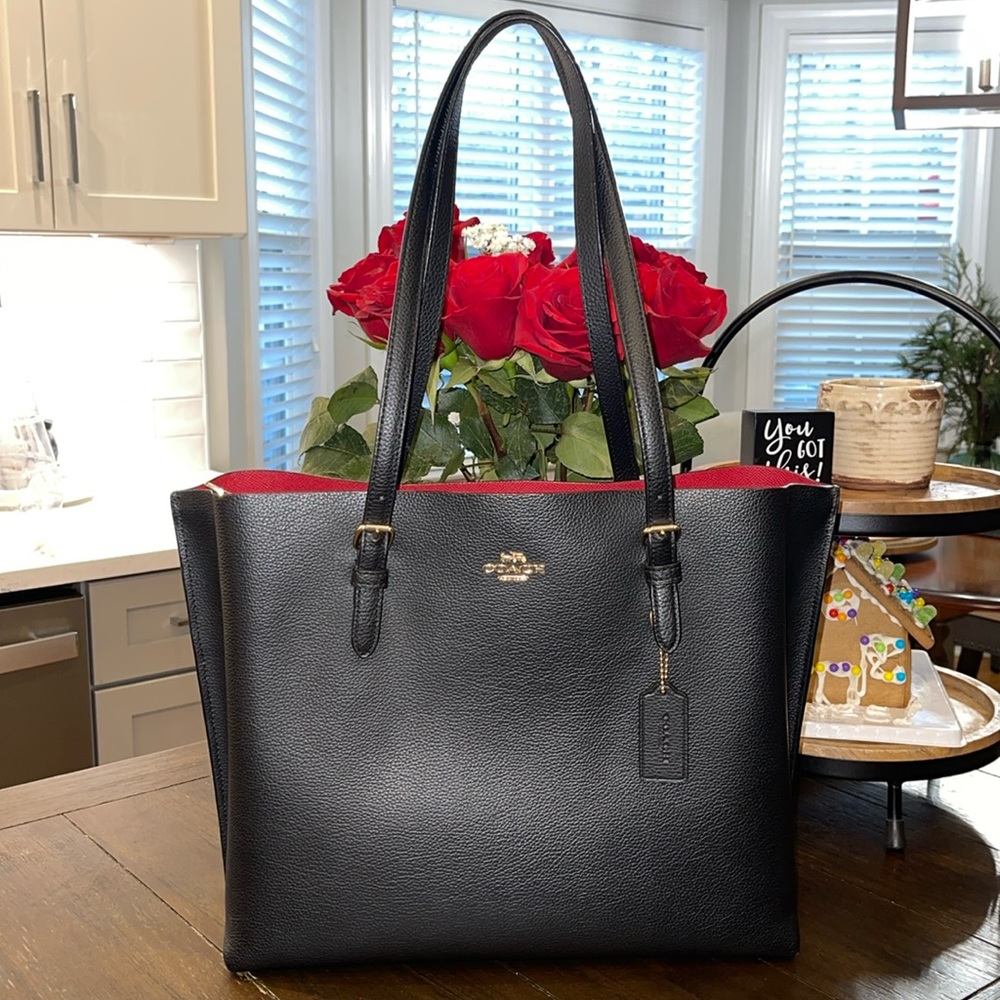 COACH IM Black True Red *like new